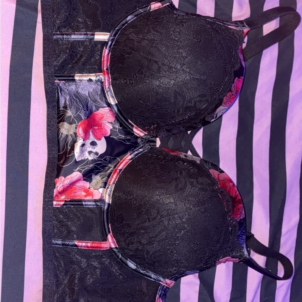 torrid Black Floral Lace Padded Bra with Pink & Red Accents